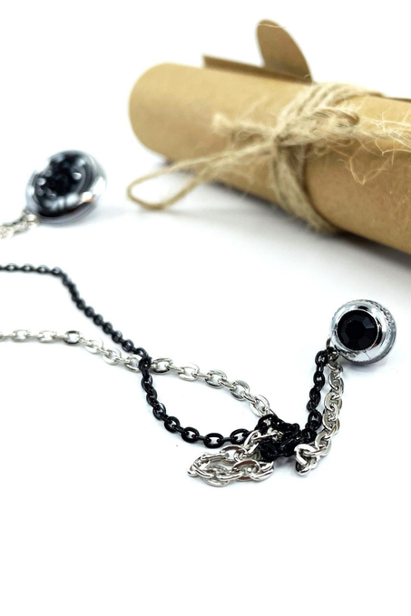 Gümüş Renk Siyah Taşlı Ceket Yaka İğnesi YI390