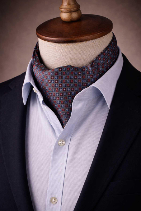 Kare Desen Füme İtalyan İpek Ascot Kravat SAC30