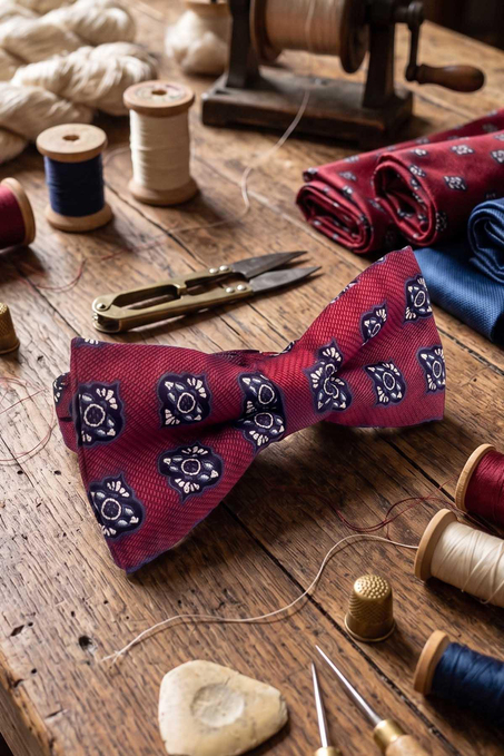 Kırmızı Motif İpek Papyon SB208
