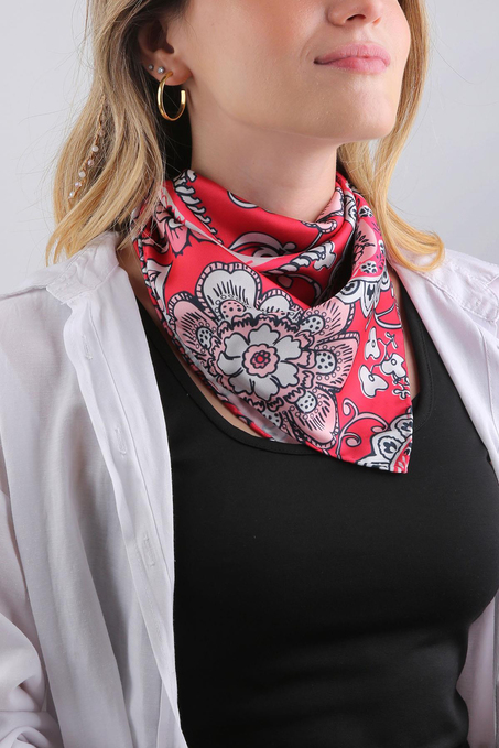 Kırmızı Şal Desen Fular Bandana 55-55 cm KDNF23