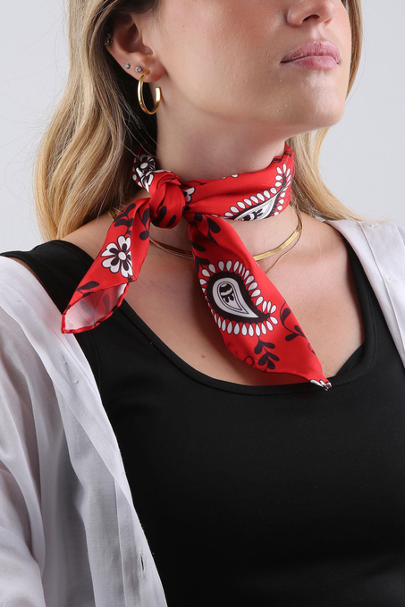Kırmızı Şal Desen Fular Bandana 55-55 cm KDNF16