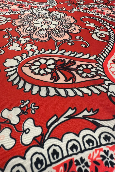 Kırmızı Şal Desen Fular Bandana 55-55 cm KDNF23