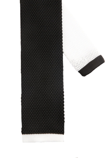 Siyah Düz Beyaz Detaylı Örgü Kravat 8207