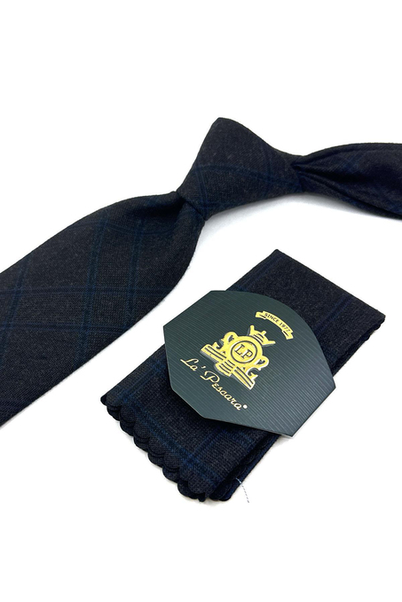 Siyah - Füme Ekose Desen Mendilli Klasik Yün Kravat KK12089