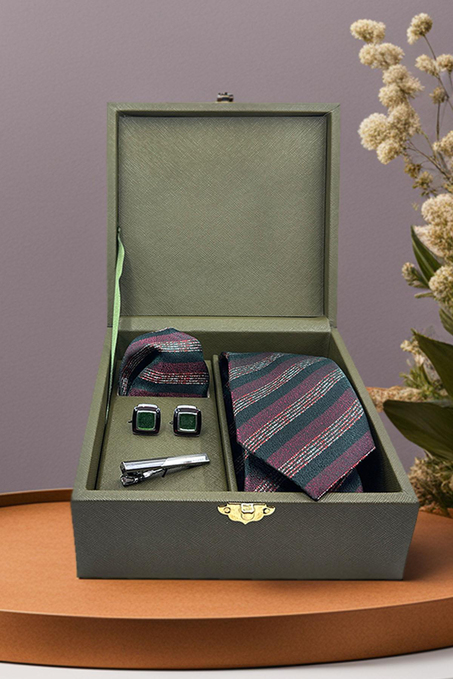 Yeşil Erkek Hediye Kutusu - Kravat Kol Düğmesi Kravat İğnesi KMK15