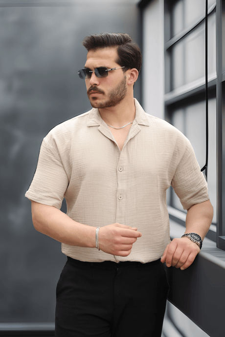 Yarım Oversize Apaş Yaka Kısa Kol Müslin Kumaş Erkek Gömlek - Bej