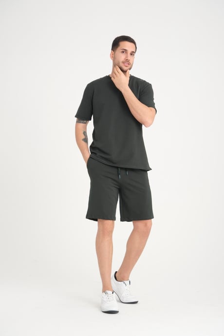 İki İplik Pamuklu Duble Kol Yırtmaçlı T-Shirt Şort Takım - Çam Yeşili