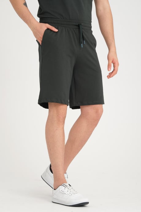 İki İplik Pamuklu Duble Kol Yırtmaçlı T-Shirt Şort Takım - Çam Yeşili