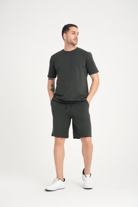 İki İplik Pamuklu Duble Kol Yırtmaçlı T-Shirt Şort Takım - Çam Yeşili