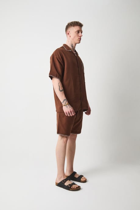 Nakış Detaylı Müslin Kumaş Erkek Takım Şort - Kahve