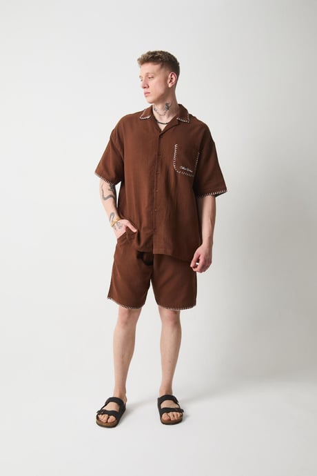 Nakış Detaylı Müslin Kumaş Erkek Takım Şort - Kahve
