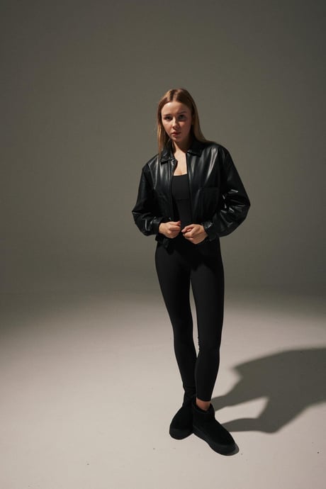 Cep Detay Beli Lastikli Suni Deri Kadın Ceket SİYAH