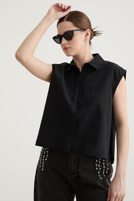 Kadın Kolsuz Cep Detaylı Gömlek SİYAH