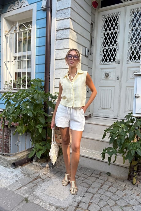 Kadın Müslin Beli Lastikli Şort EKRU