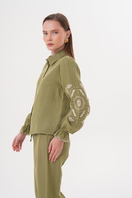 Kol Nakış Detaylı Önü Düğmeli Gömlek HAKİ