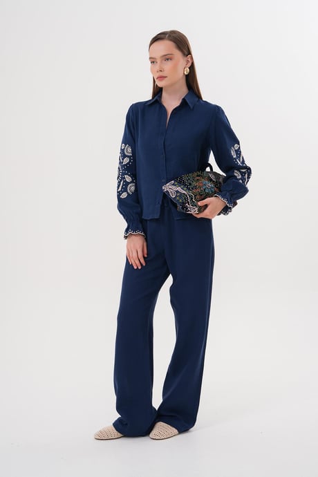 Kol Nakış Detaylı Önü Düğmeli Gömlek LACİVERT