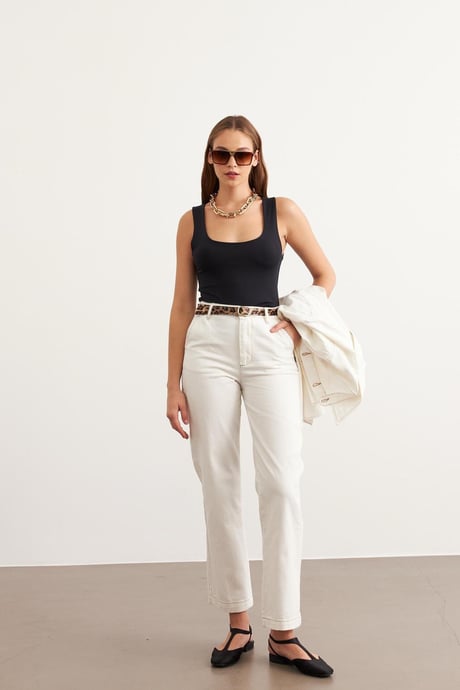 Leopar Kemer Detaylı Gabardin Pantolon EKRU