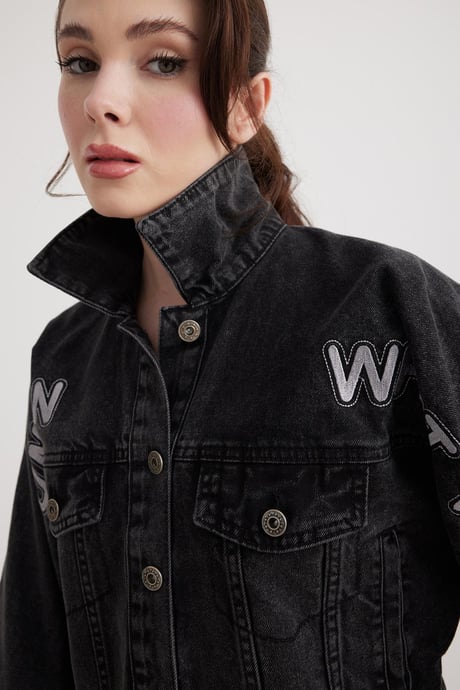 Yazı Detaylı Kadın Kot Ceket BLACK