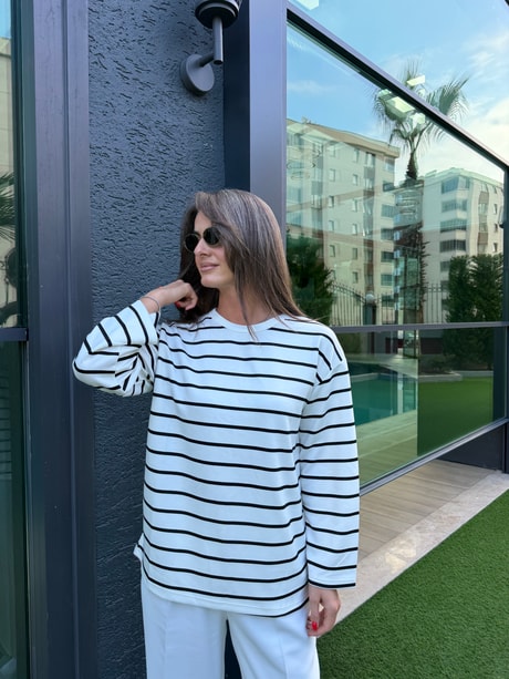 QULOVEYENİ GELENLER Beyaz Çizgili Basic Bluz