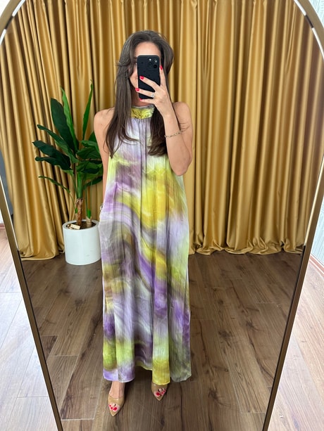 QULOVEYeni GelenlerBatik Desen Astarlı Halter Yaka Elbise