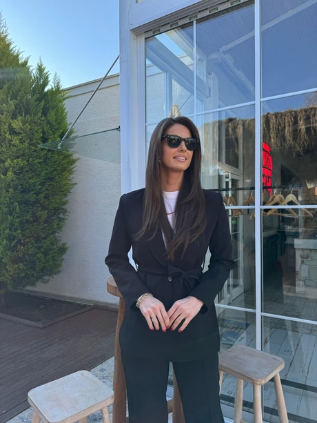 QULOVEYeni GelenlerSiyah Kuşaklı Blazer Takım