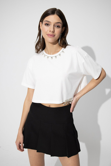 Beyaz Bisiklet Yaka Taşlı T-shirt SS23TE4729BE