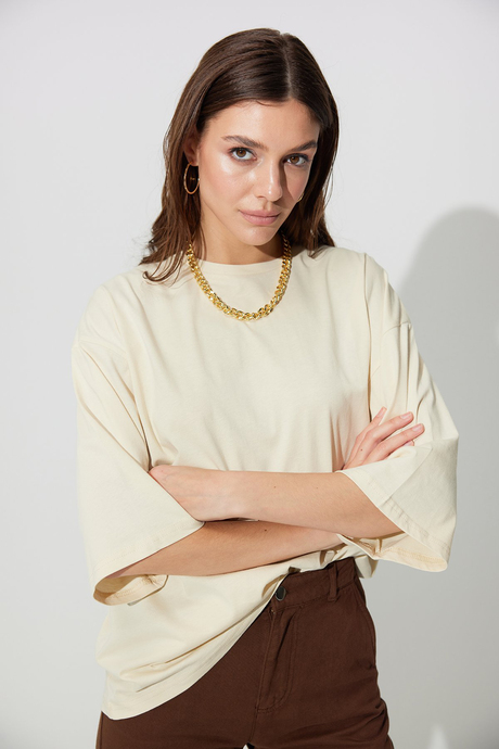 Ekru Kısa Kollu Oversize Basic T-shirt SS23TE4720EK