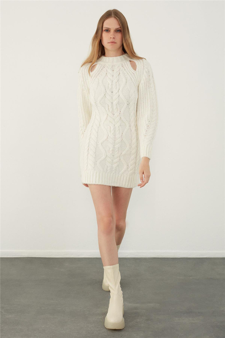 Ecru Knitted Shoulder Detailed Crew Neck Knit Dress SS23D4714EK