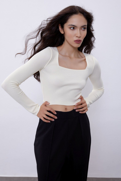 Ekru Uzun Kollu Crop Triko Kazak
