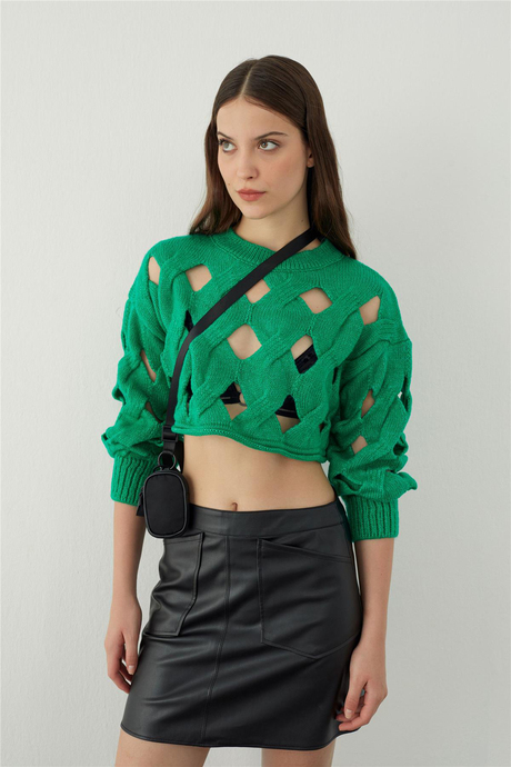 Oversize Delikli Triko Crop Kazak