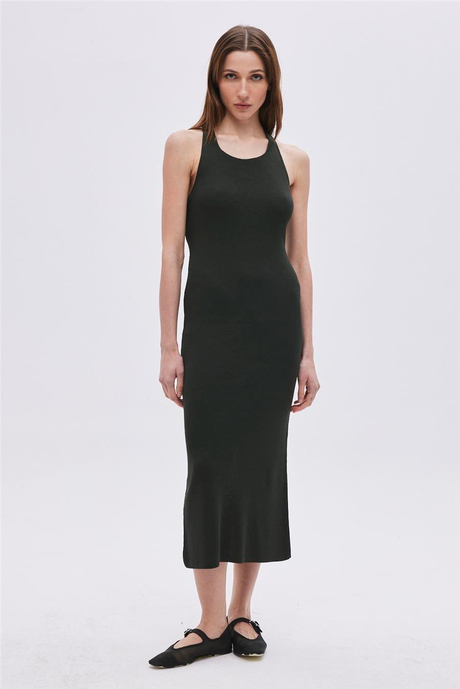 YEŞİL KOLSUZ TRİKO ELBİSE