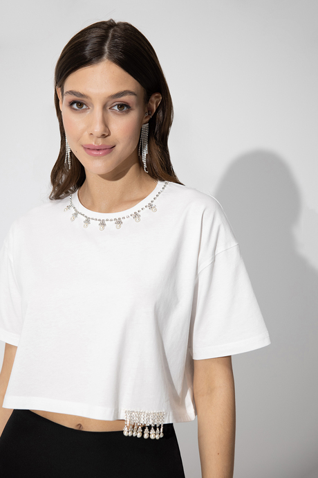 Beyaz Bisiklet Yaka Taşlı T-shirt SS23TE4729BE