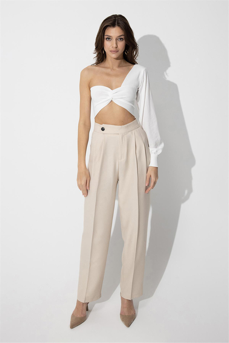 Beyaz Tek Omuz Balon Kol Crop SWK4605BE