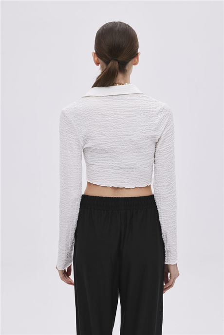 EKRU BAĞLAMA DETAYLI CROP BLUZ
