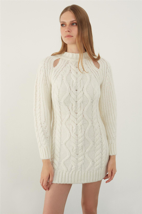 Ecru Knitted Shoulder Detailed Crew Neck Knit Dress SS23D4714EK