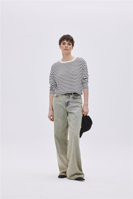 EKRU ÇİZGİLİ BASİC KAZAK