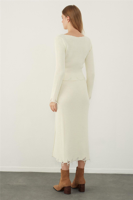 YIRTIK DETAYLI FİTİLLİ TRİKO KAZAK