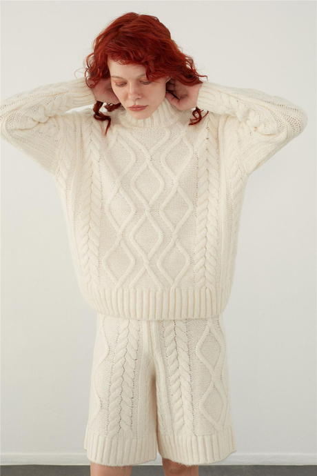  Örgülü Kazak Şort Triko Takım