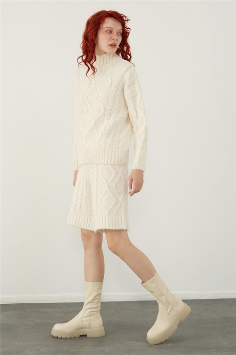  Örgülü Kazak Şort Triko Takım