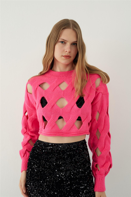 Oversize Delikli Triko Crop Kazak