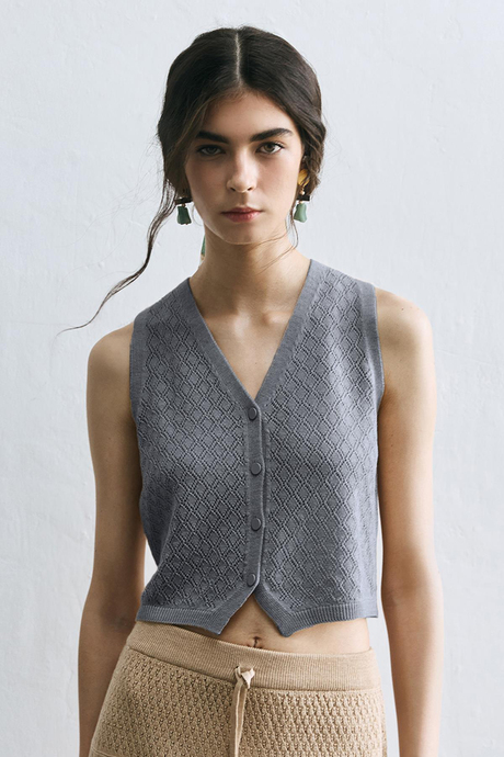 Gri Ajurlu Triko Yelek