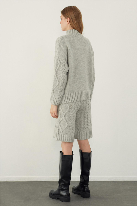 Örgülü Kazak Şort Triko Takım