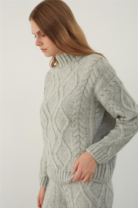 Örgülü Kazak Şort Triko Takım