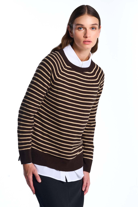 Kahverengi Bisiklet Yaka Çizgili  Kazak