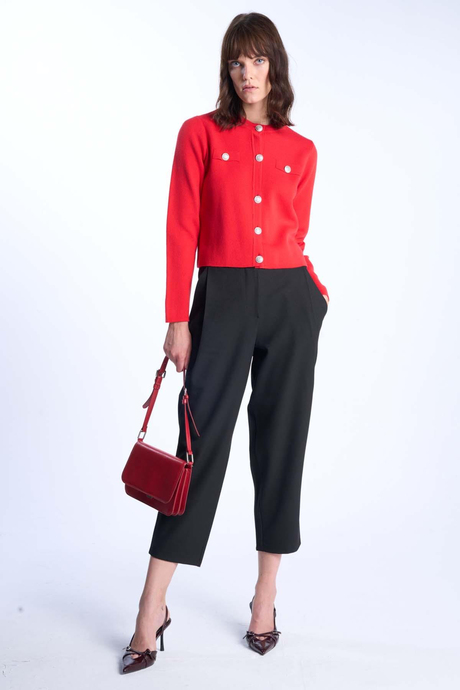 Kırmızı Düğmeli Triko Hırka