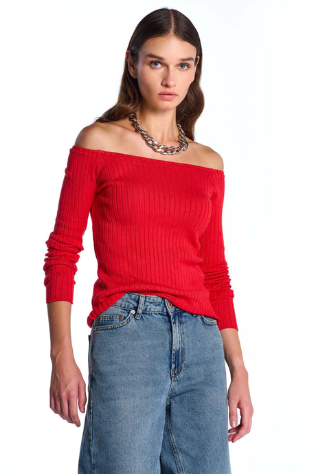 Kırmızı Düşük Omuzlu Triko Bluz