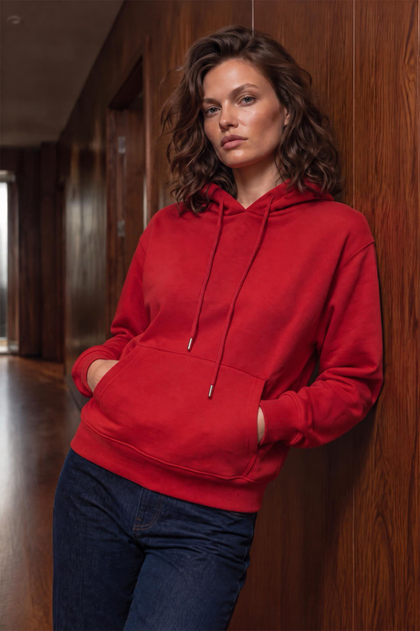 Kırmızı Kapüşonlu Sweatshirt