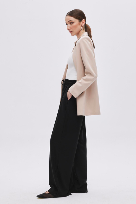 SİYAH BELİ LASTİKLİ KUMAŞ PANTOLON