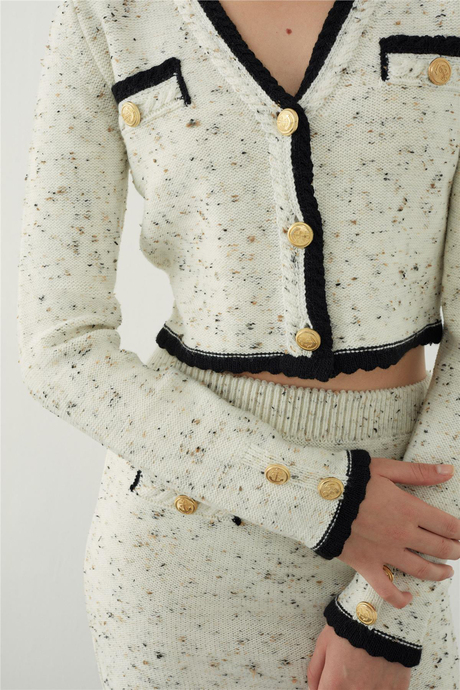 Chanel V yaka düğmeli Triko hırka