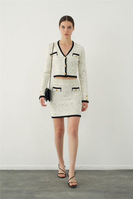 Chanel V yaka düğmeli Triko hırka